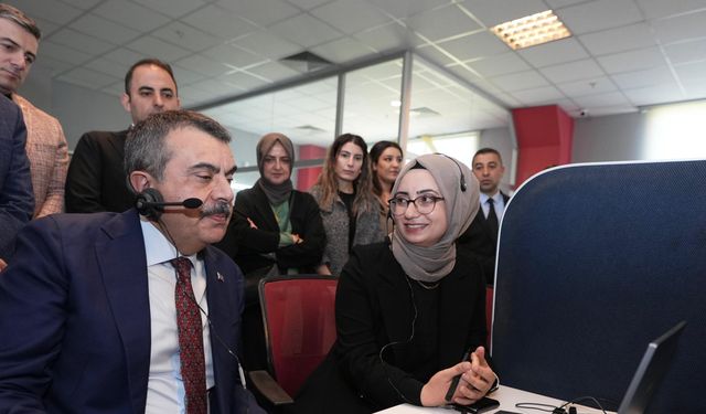 Bakan Tekin MEBİM'e gelen çağrıyı yanıtladı