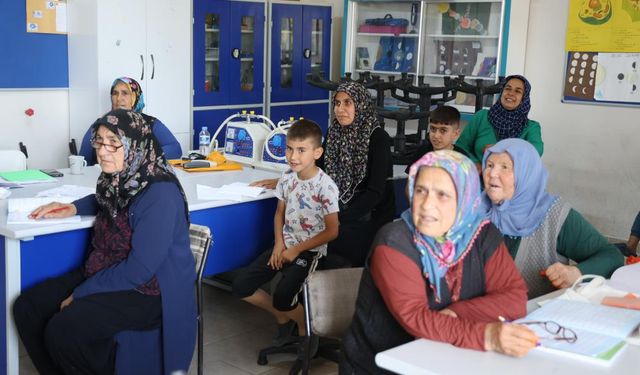 Hepsi Torun Sahibi: Adanalı Ninelerin Okuma Azmi