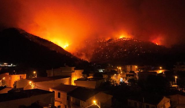 Yangının havadan görüntüsü yürekleri dağladı