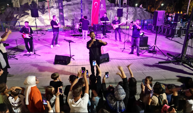 Yaz Etkinlikleri Aydın Şahin Konseriyle Devam Etti