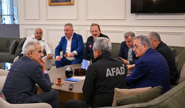 Bakan Uraloğlu Rize’de: “Yaraları Hep Birlikte Sarıyoruz”