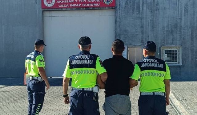 Sahte Kimlikle Yolculuk Son Buldu