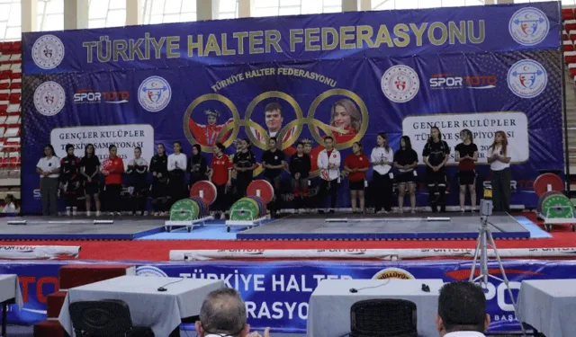 Türkiye Halter Şampiyonası Eskişehir'de Başladı
