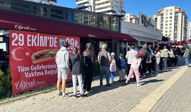 29 Ekim'de tavuk döner ve ayranı 29 liradan sattılar