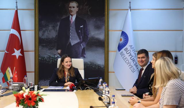 Antalya Büyükşehir Belediyesi Litvanya heyetini ağırladı