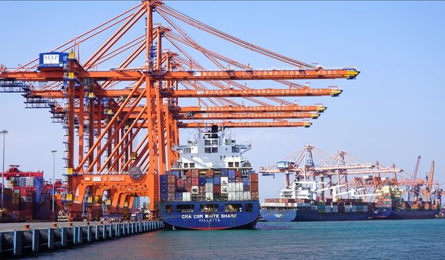 Türkiye'nin ihracatı 390 milyar dolarla rekor seviyede