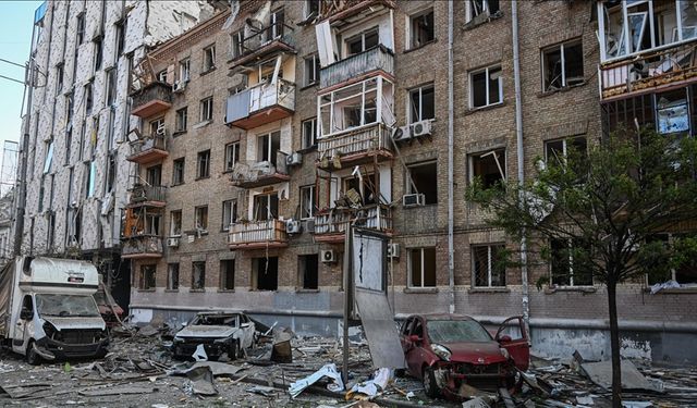 Rusya'nın Kiev saldırısında 2 ölü, 13 yaralı