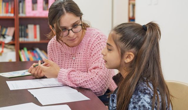 “Renkli Harfler” projesinde ders zili çaldı