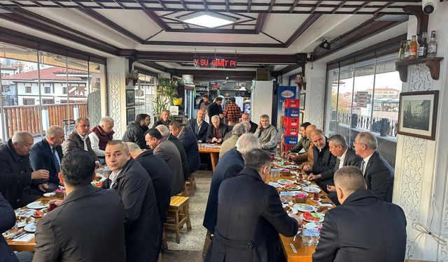 Mansur Yavaş, Hacı Bayram Esnafıyla Buluştu