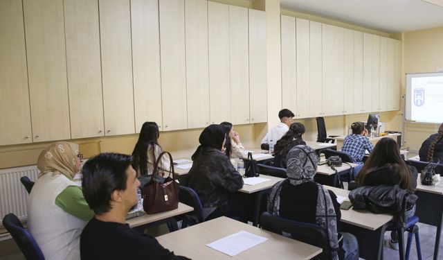 ÖĞRENCİLER ARA TATİLDE ABB’NİN “GELİŞİM PROGRAMI”NDA BULUŞTU