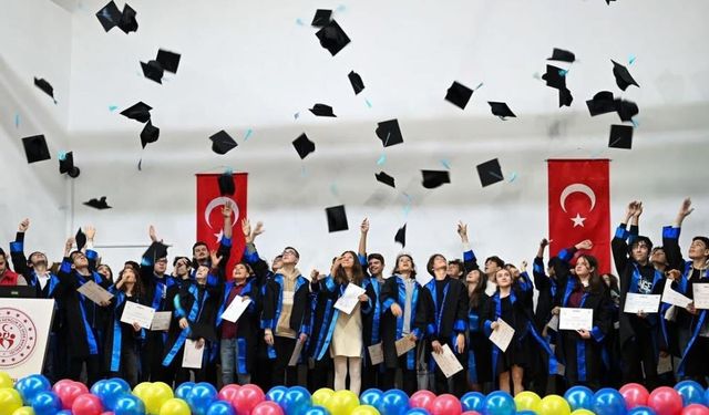 Geleceğin teknoloji yıldızları mezun oldu