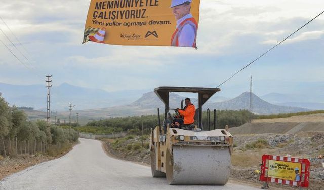 Mut’un En Ücra Köşelerinde Yol Çalışmaları Sürüyor