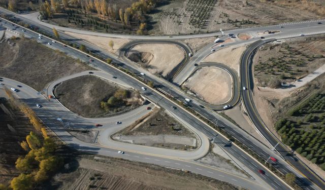 Sabancı-Ankara Bulvarı Kavşağı Yeniden Hizmete Açıldı