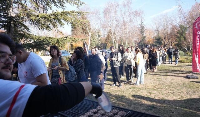 Turizm Fakültesi'nden Köfte Molası