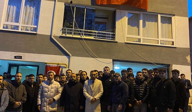 Nefer Grubu şehit Emre Mercan’ın ailesini yalnız bırakmadı!