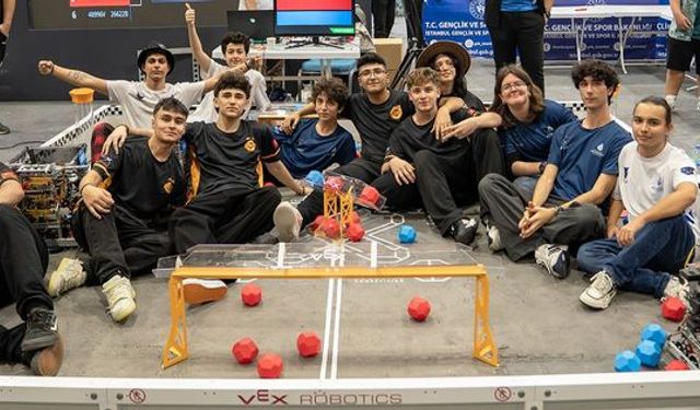 İBBTECH, 41 Takım Arasında Çifte Zafer Kazandı