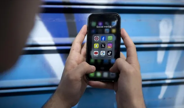 Facebook tepeden tırnağa yenileniyor!