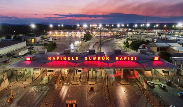 Kapıkule’de ticari araç geçişlerinde tüm zamanların zirvesi yaşandı!