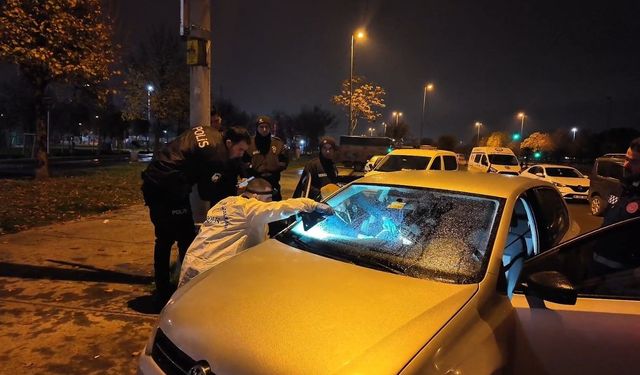 Pendik sahilinde korkunç olay: Polis, park halindeki araçta cansız bedeni bulunan genci incelemeye aldı!