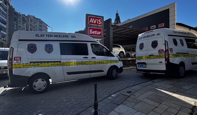 7 katlı apartmanın çatısından düşen 27 yaşındaki genç hayatını kaybetti!