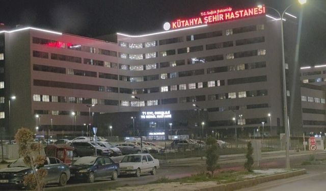 Arkadaşını bıçakladı