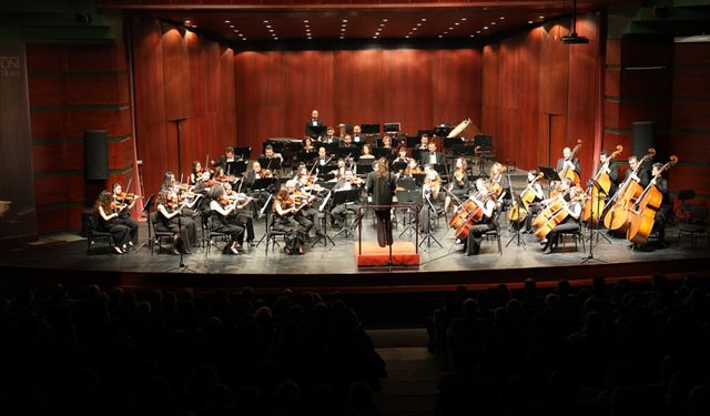 Klarinet Konçertosu'nun Dünya prömiyeri gerçekleşti