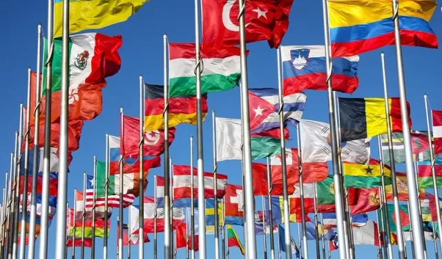 Cumhurbaşkanı kararıyla büyükelçiliklerde büyük değişim!