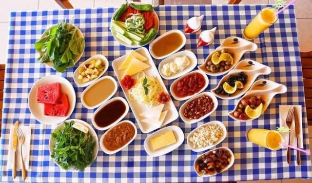 Kahvaltıda Olmazsa Olmaz Diyet Yiyecekleri!