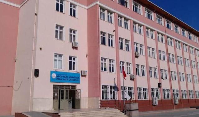 İstanbul’da Ortaokulda ‘Selefi Yemin’ İddiasına Soruşturma