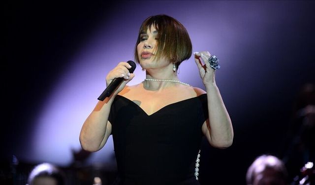 Sezen Aksu’dan Yılın Aşk Bombası!