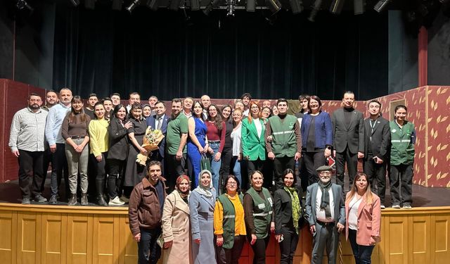 Yeşilay Haftası’nda “Aileler Alemi” sahnelendi