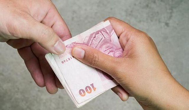 Zekât ve Fitre 2026: Kimler Vermeli, Ne Kadar Verilmeli?