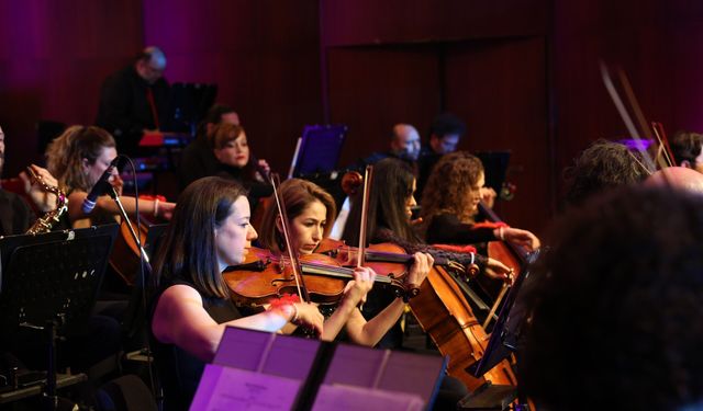 Firebird Orchestra'ya izleyiciden tam not