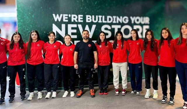 Türkiye güreşte zirveye çıktı