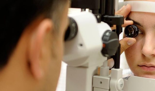 İftar Sonrası Bulanık mı Görüyorsunuz? Sebebi Sadece Yorgunluk Olmayabilir