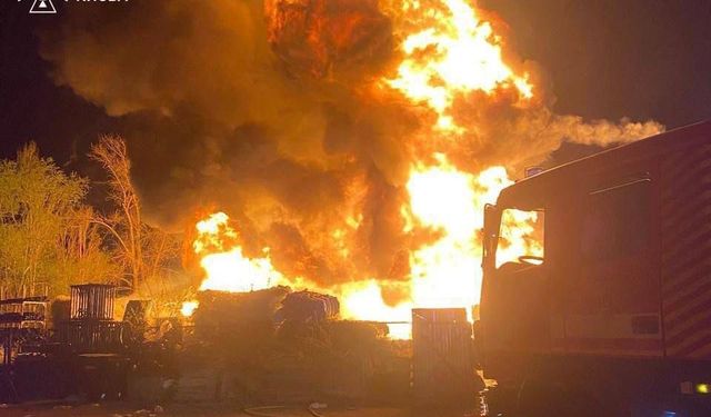 Rusya'nın Ukrayna Genelindeki Gece Saldırılarında 17 Kişi Öldü