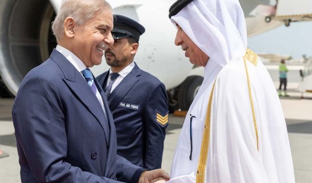 Pakistan Başbakanı Şahbaz Şerif Diplomasi Trafiğine Katar’da Devam Ediyor