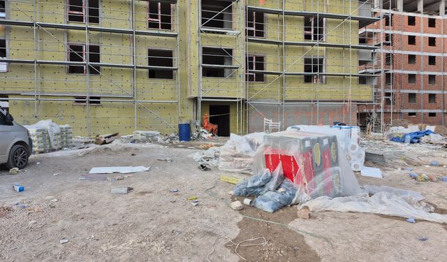 Eskişehir'de İnşaatta Kahreden Ölüm: Asansör Boşluğuna Düşen İşçi Hayatını Kaybetti