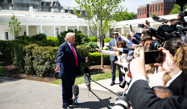 ABD Başkanı Trump: İran Nükleer Maddeleri Teslim Etmeyi Kabul Etti