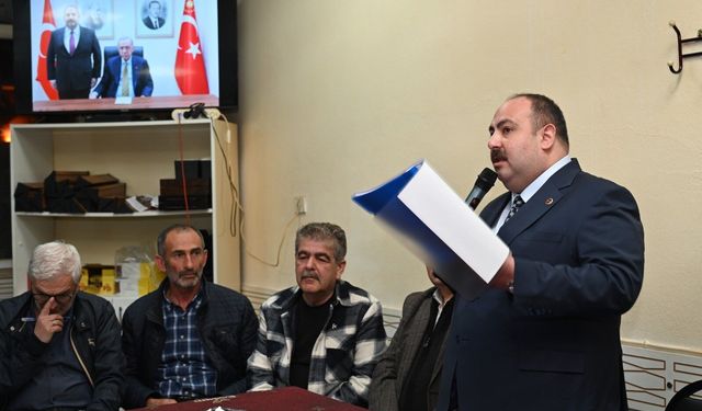 Mahalle Sakinleri İstedi, Başkan Tek Tek Not Aldı! Sosyal Tesisteki O Görüşmenin Detayları