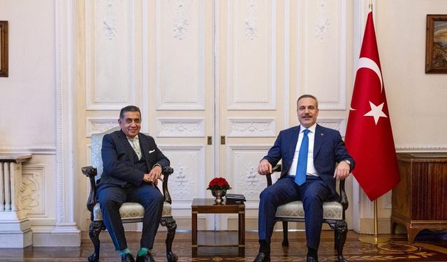 Hakan Fidan İngiliz Parlamentosu Üyeleriyle Bir Araya Geldi