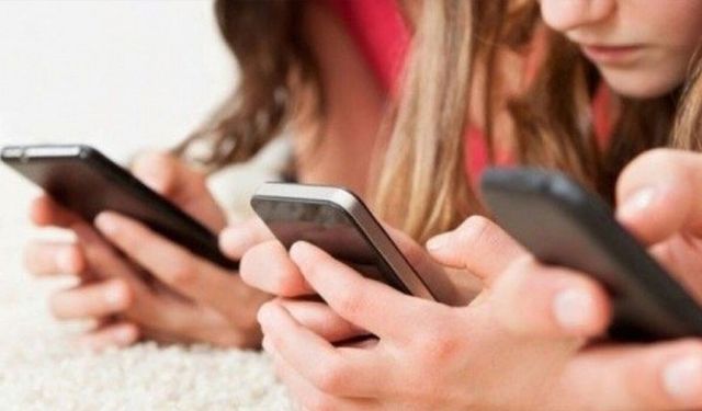 Türkiye'de Çocuklara Sosyal Medyada Yeni Dönem Başladı!