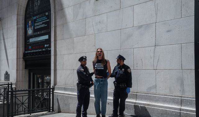 New York'ta binlerce kişi 1 Mayıs için sokaklara döküldü