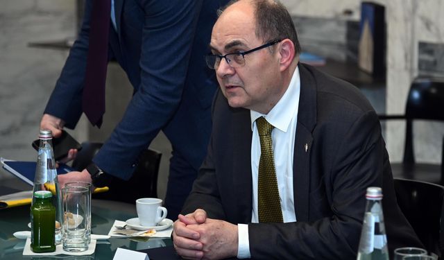 Bosna Hersek Yüksek Temsilcisi Schmidt istifa kararı aldı