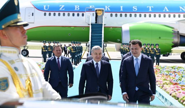 Türk dünyası liderleri tarihi Türkistan zirvesinde buluştu
