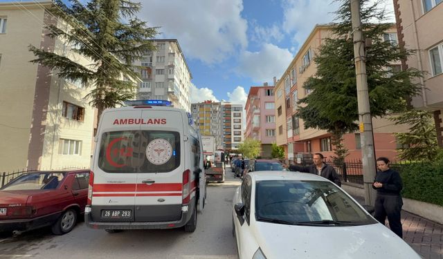Kadın Alevlerin Arasında Kaldı!