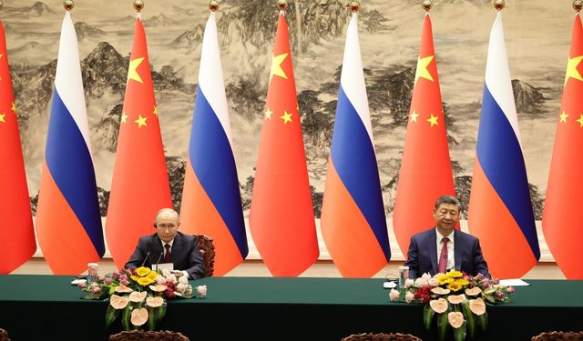 Putin ve Xi 25 yıllık anlaşmayı uzattı