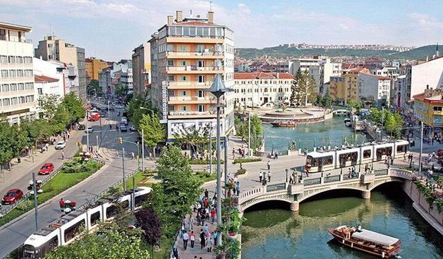 Eskişehir'de yaz havası etkisini artırıyor!
