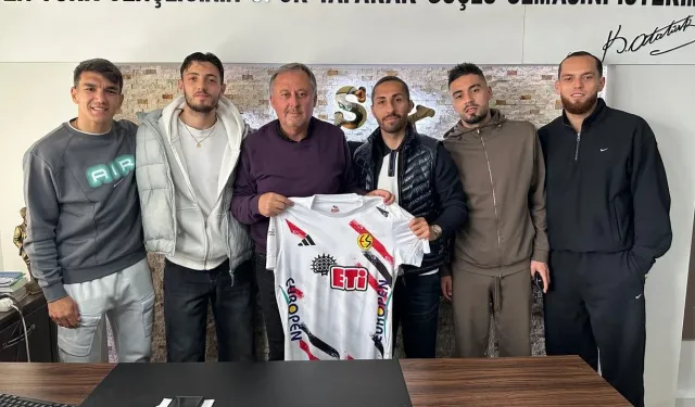 Eskişehirsporlu futbolculardan EASKF’ye ziyaret!