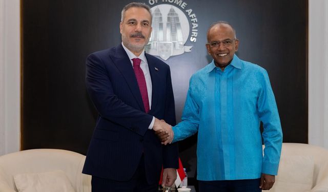 Bakan Fidan kritik Singapur temaslarına başladı!